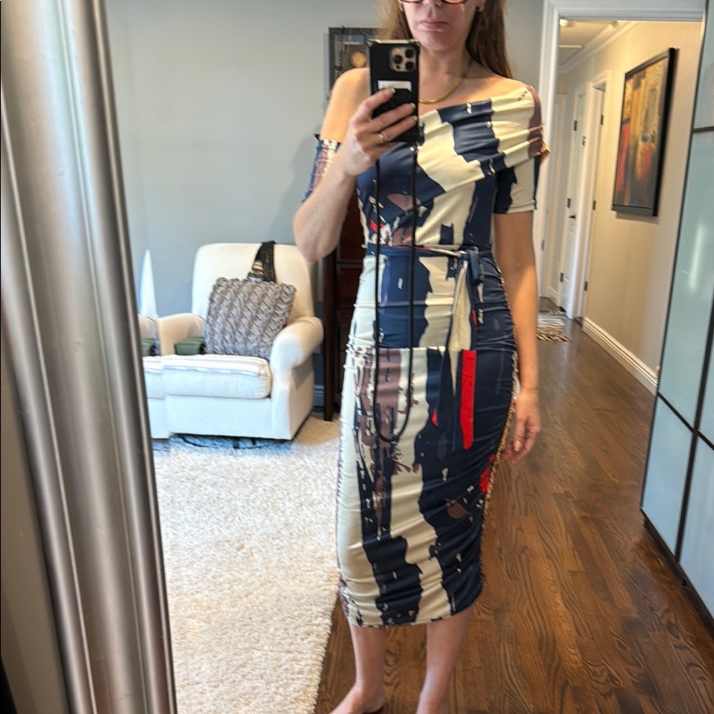 Chic One-Shoulder Navy and Cream Dress size L